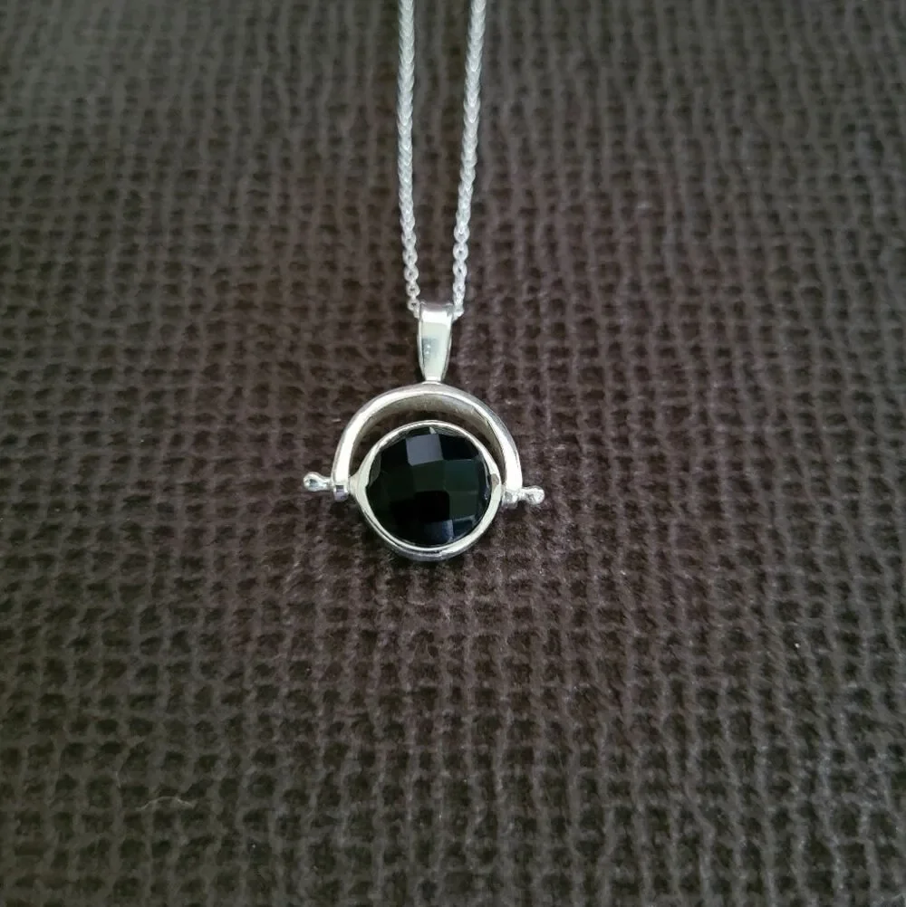 Shivam Rotating Disc💿 Pendant Necklace - NWT